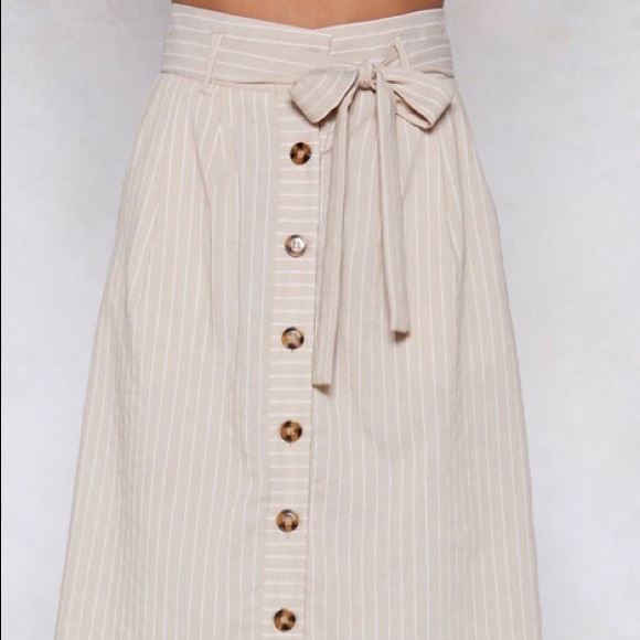 NWT Button Skirt - Picture 3 of 6